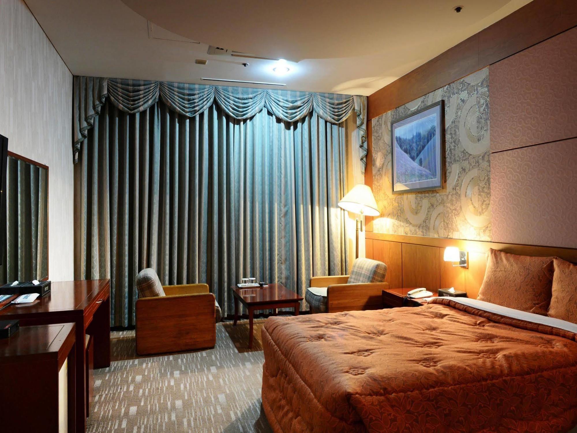 Daeyang Hotel Коян Экстерьер фото